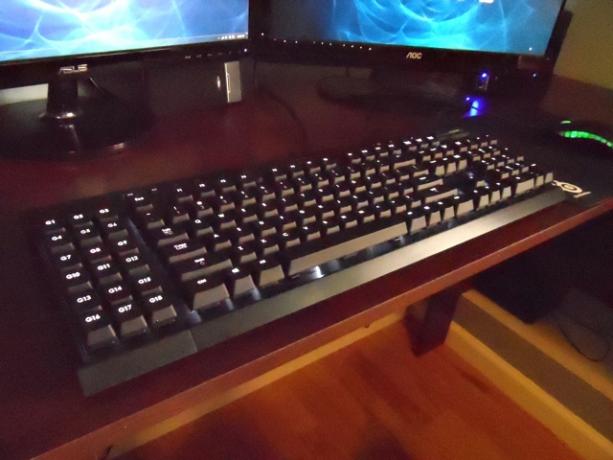 corsair bosszú k95 billentyűzet áttekintése