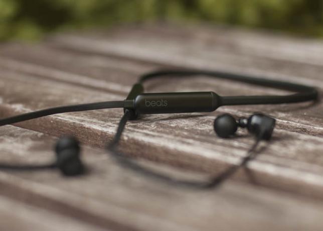 BeatsX áttekintés és ajándék: Mégis az Apple legjobb fülhallgatója? beatsx logó