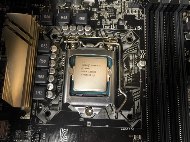 Hogyan készítsünk saját számítógépet, építsünk pc cpu-t