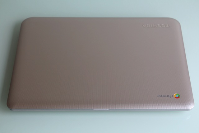 Toshiba CB35-A3120 Chromebook áttekintés és az Giveaway toshiba CB35 A3120 áttekintése 3