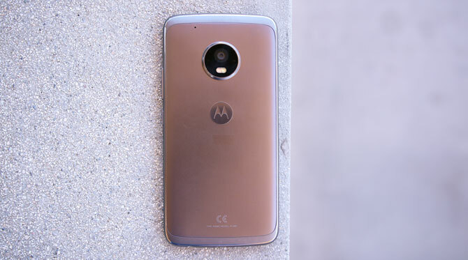 Moto G5 Plus áttekintés: Szilárd középkategóriás telefon moto 2