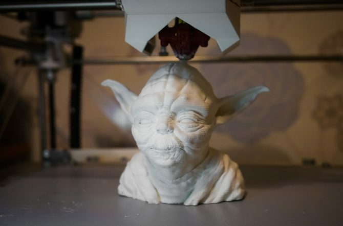 3D-s nyomtatás csillagok háborúja kellékek yoda mellszobor