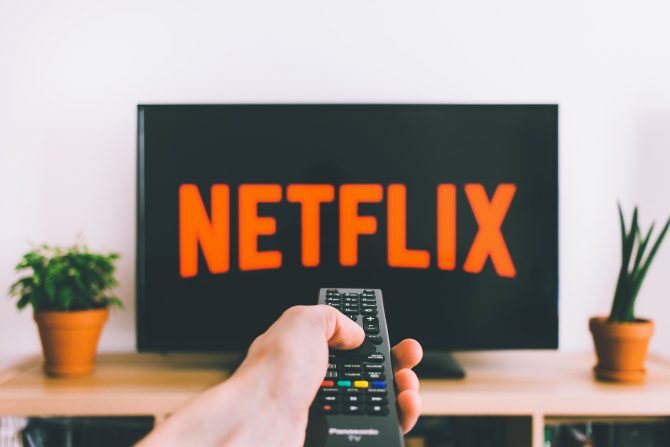 Netflix logó a tévében