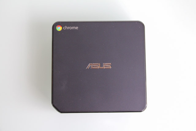 Chromebox - tetején