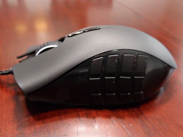 Razer Naga--logitech-G600-gaming egér-review-6