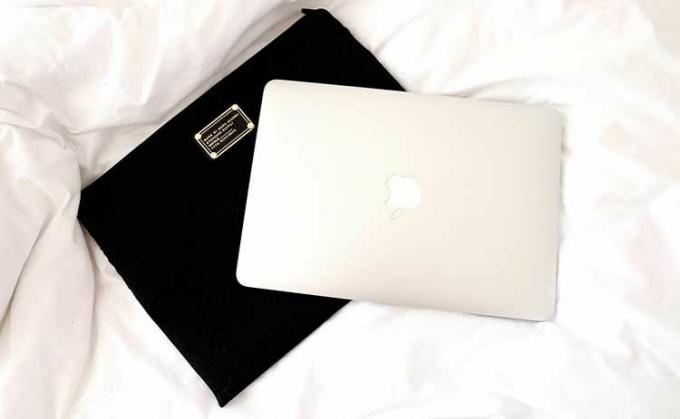 MacBook tokkal