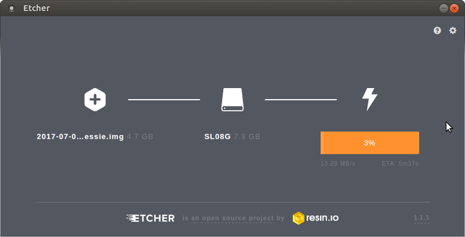 linux málna pi telepítő matrica kész